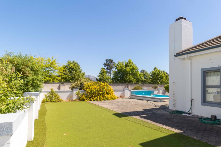 5 Bedroom Property for Sale in Val De Vie Estate Western Cape